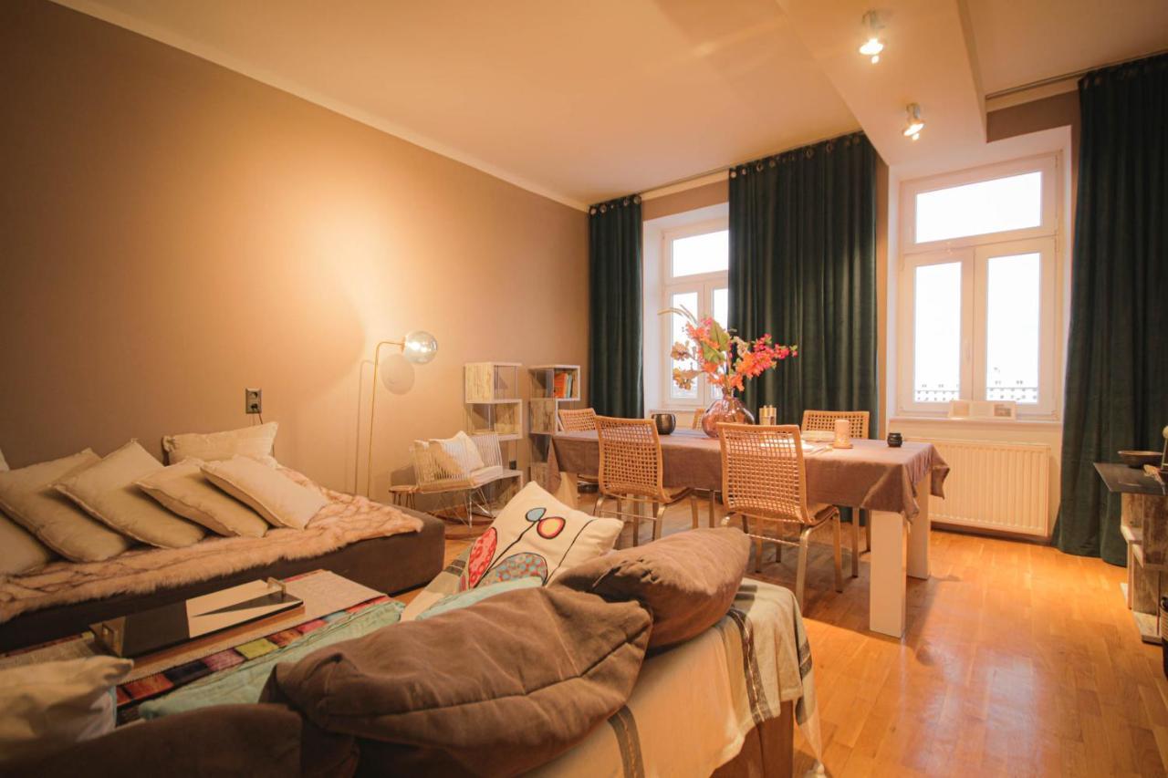 Charming Apartment: Only 10 Minutes To The Center Appartamento *